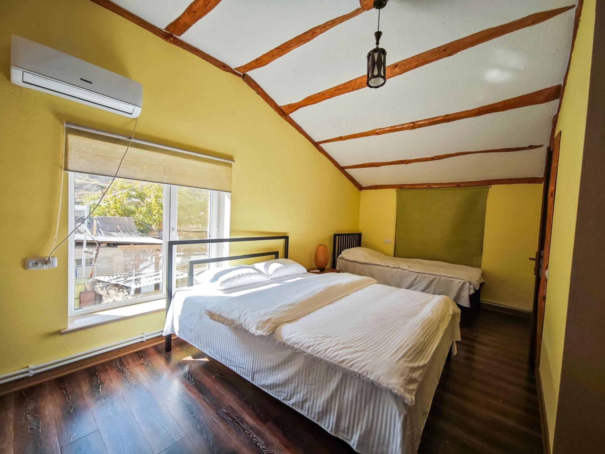 Areni Wine Art Bed & Breakfast エクステリア 写真